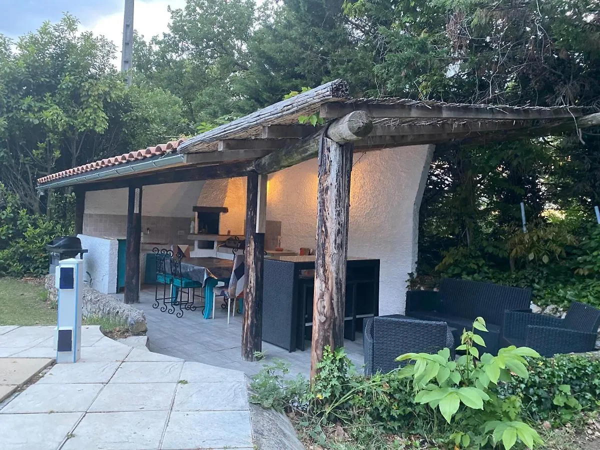 Holiday home Gite Clarimor Puygiron